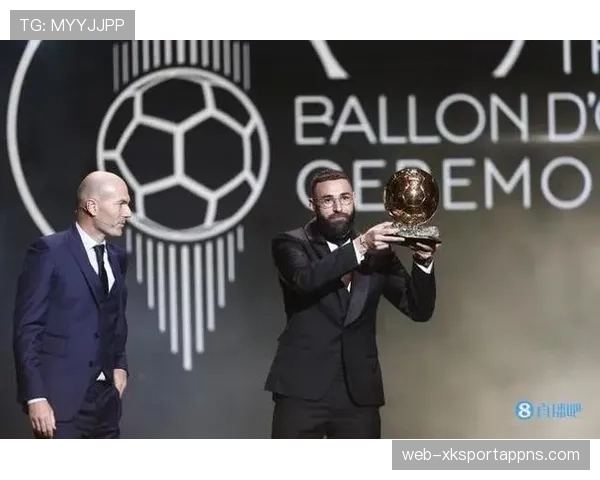 本泽马vs苏亚雷斯 前场全能属性差距到底在哪